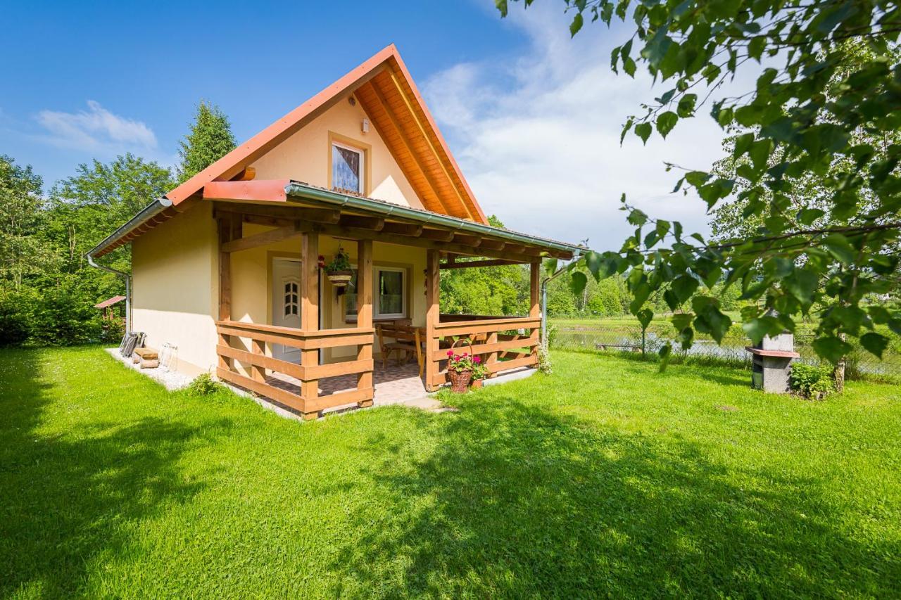 Domki Nad Stawem. Polańczyk Exterior foto